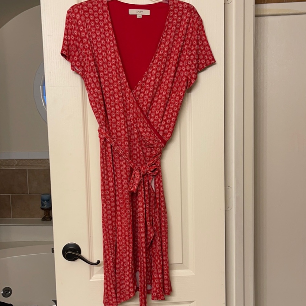 Loft wrap dress size 10 red with white detailing